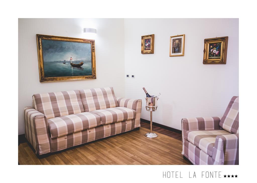 La Fonte Hotel Ome Buitenkant foto