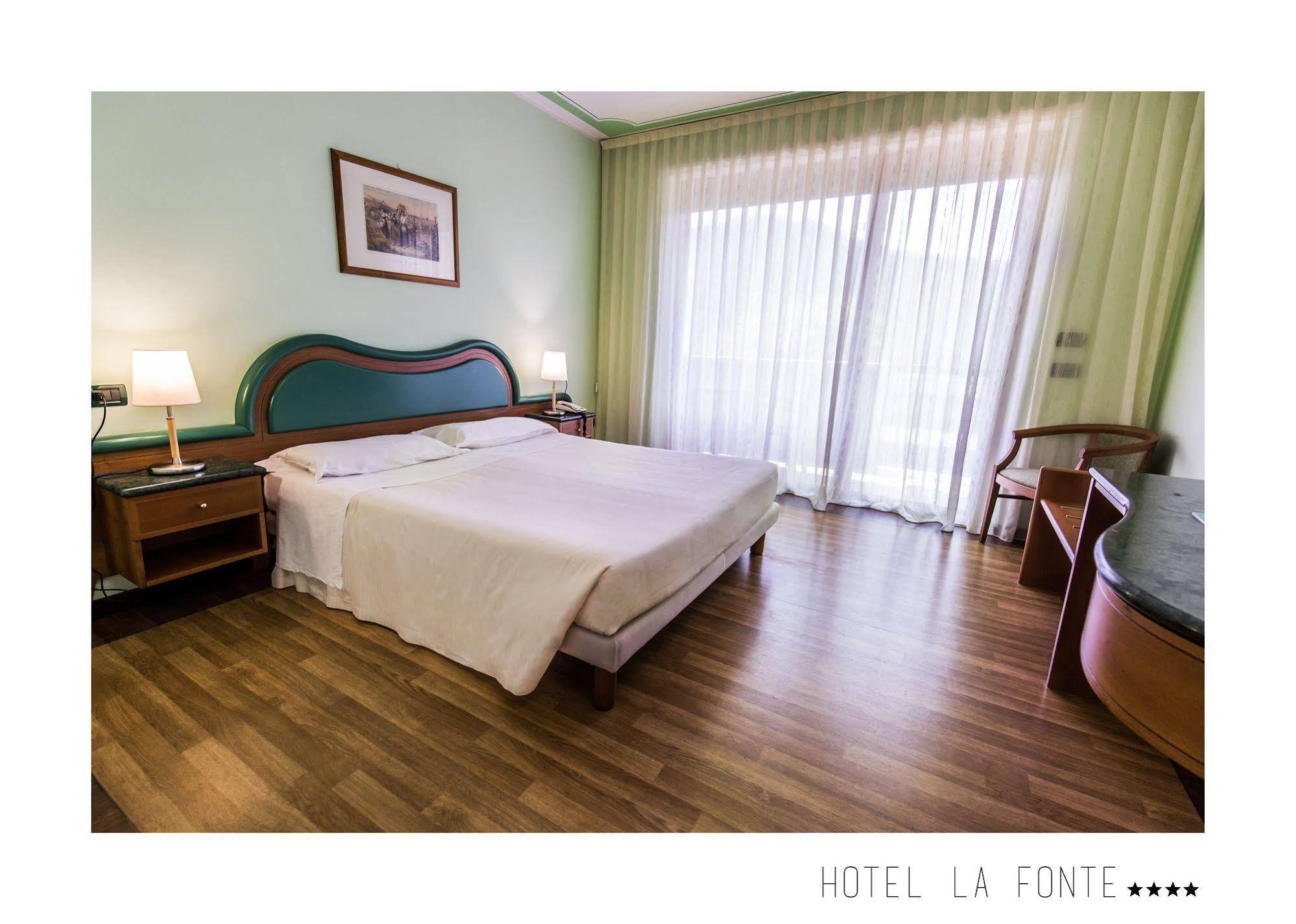 La Fonte Hotel Ome Buitenkant foto